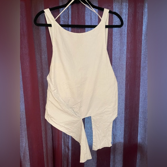 Zara Top front tie Low back w/ bow. White & Blue stripes- size Medium - Picture 2 of 6